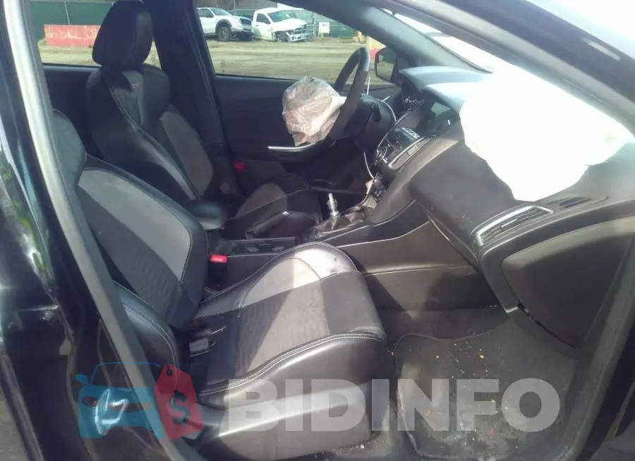 1FADP3L97GL401021 Photo# 5