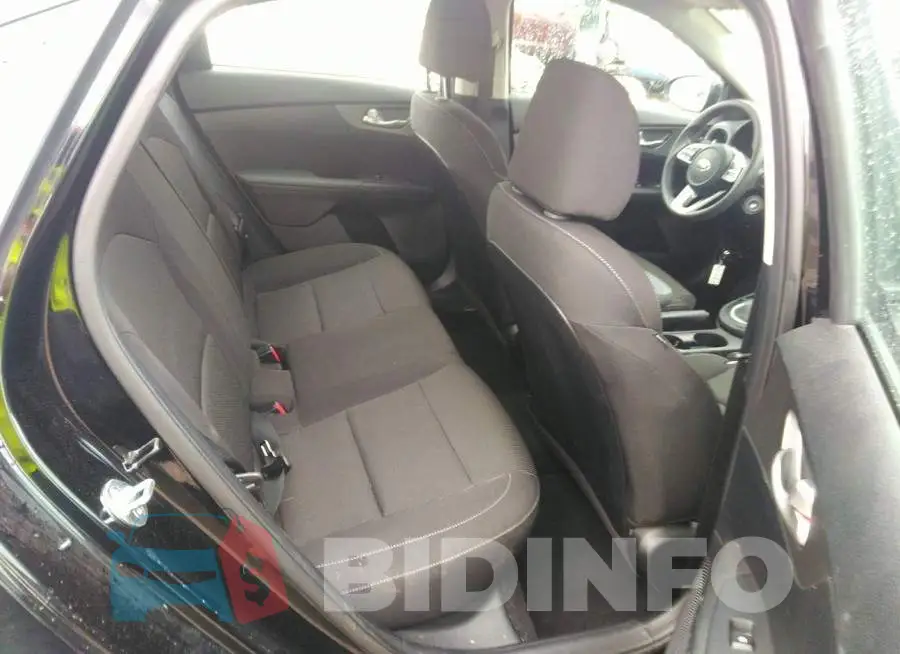 3KPF24AD8KE026918 Photo# 8