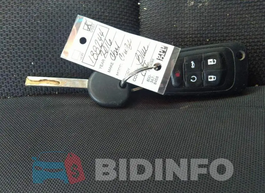 1G1PE5SB3G7188244 Photo# 11