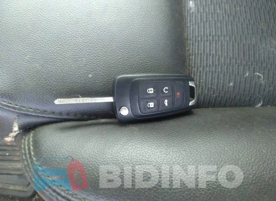 2G1115SL5F9242778 Photo# 11
