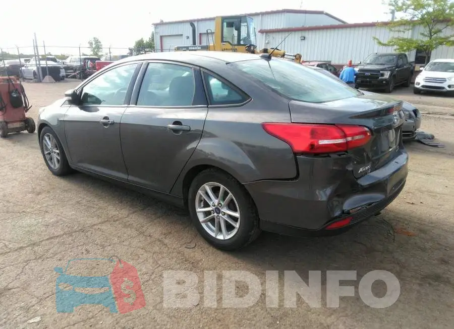 1FADP3F23GL272547 Photo# 3