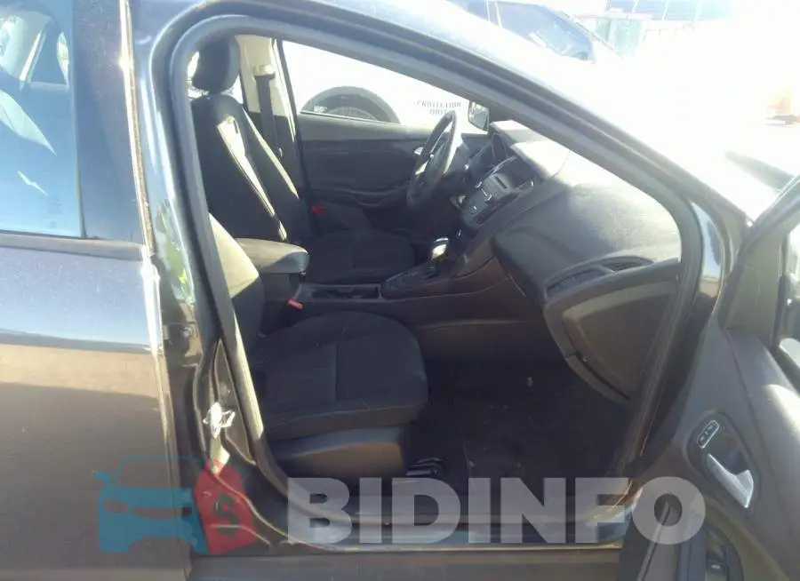 1FADP3K28GL204623 Photo# 5