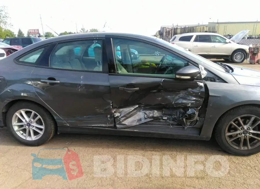 1FADP3F23GL272547 Photo# 6
