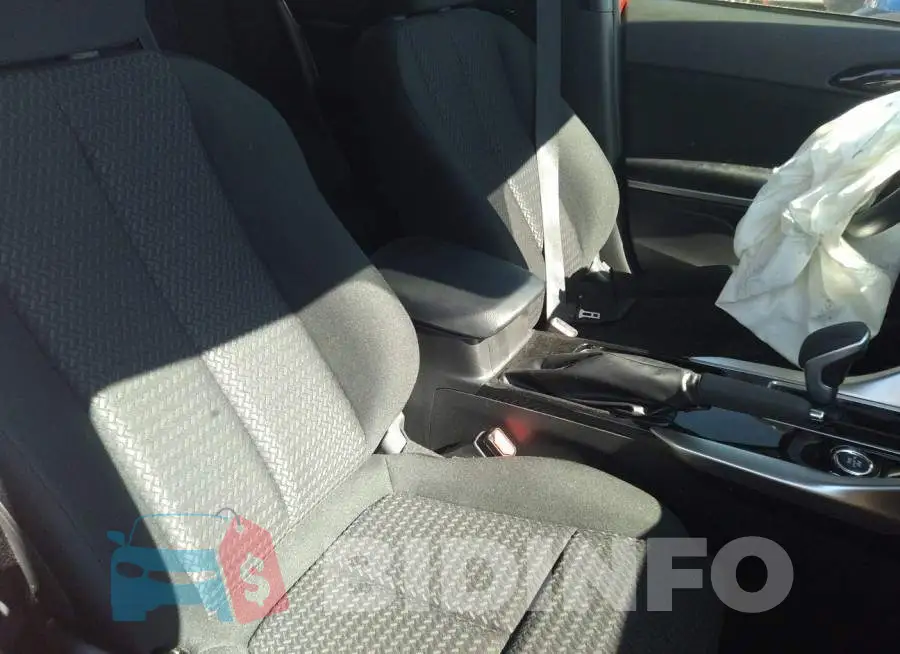 JA4ATUAA4NZ041576 Photo# 5