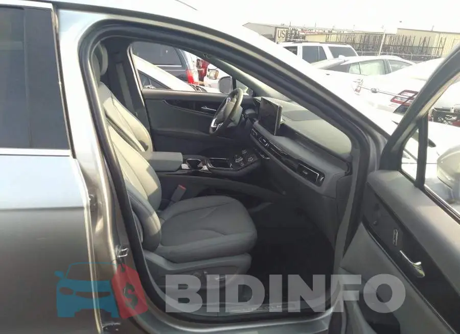 2LMPJ8K97MBL18188 Photo# 5