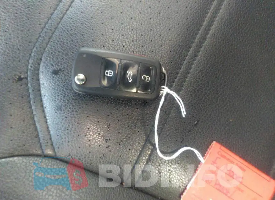1VWBS7A39GC063639 Photo# 11