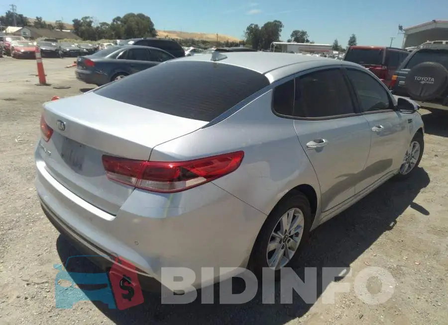 5XXGT4L35JG248960 Photo# 4