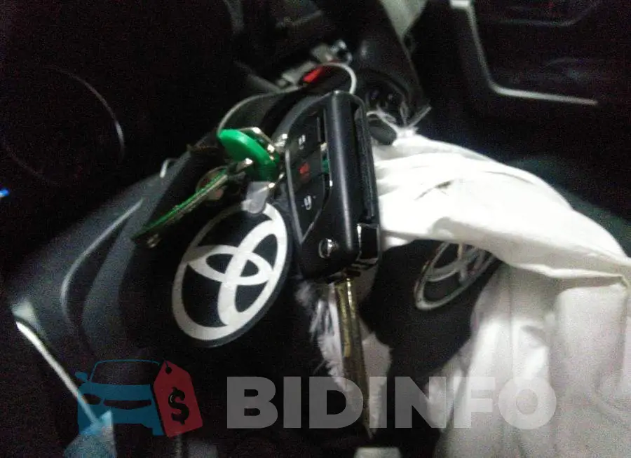 2T3G1RFV5KC027858 Photo# 11