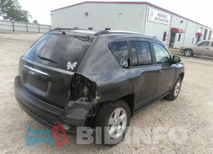 1C4NJCBA7FD149081 Photo# 4