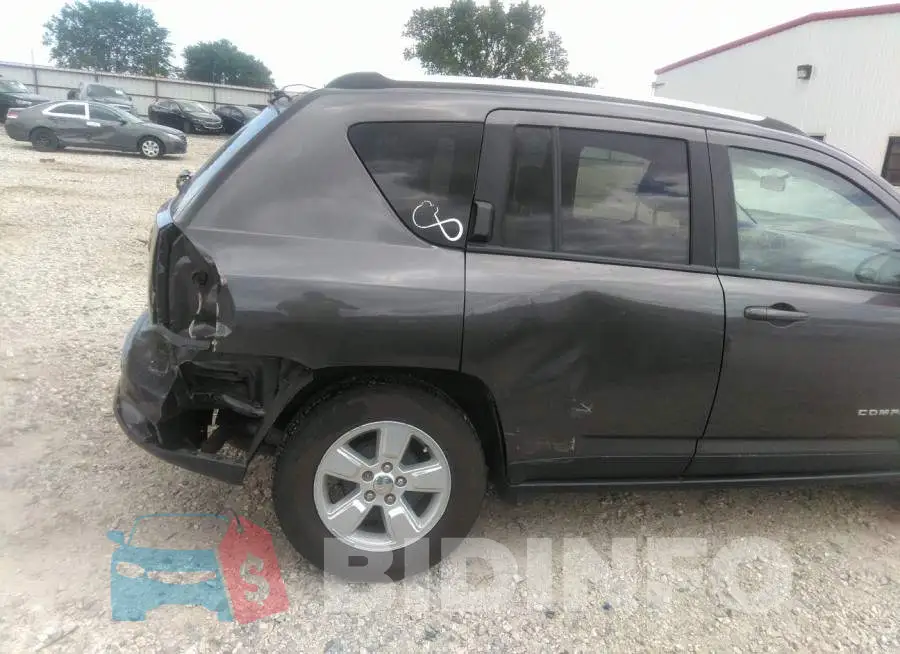 1C4NJCBA7FD149081 Photo# 6