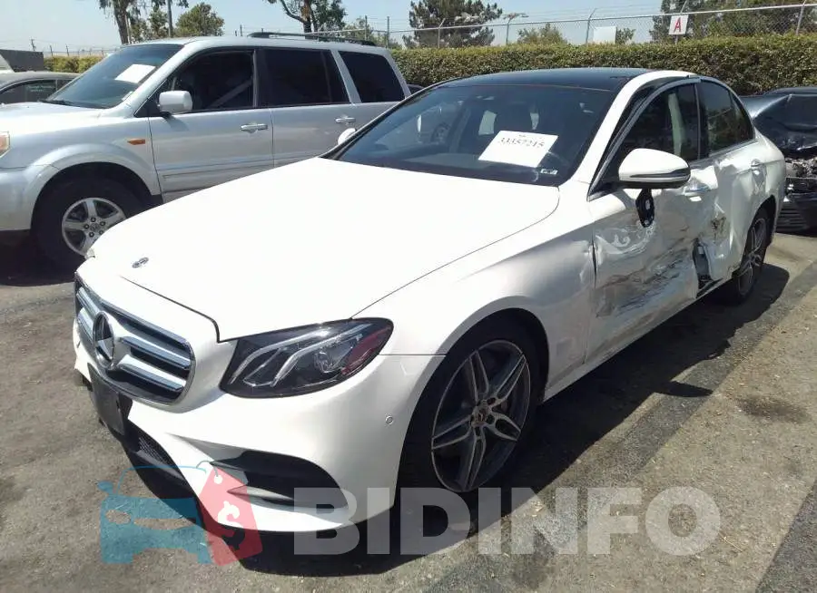 WDDZF4JB6HA241893 Photo# 2
