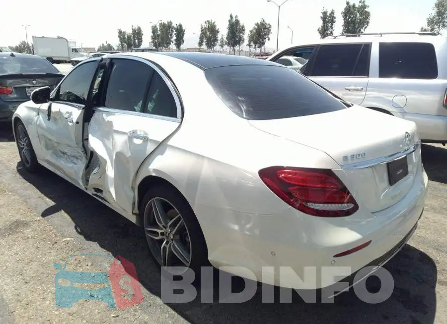 WDDZF4JB6HA241893 Photo# 3