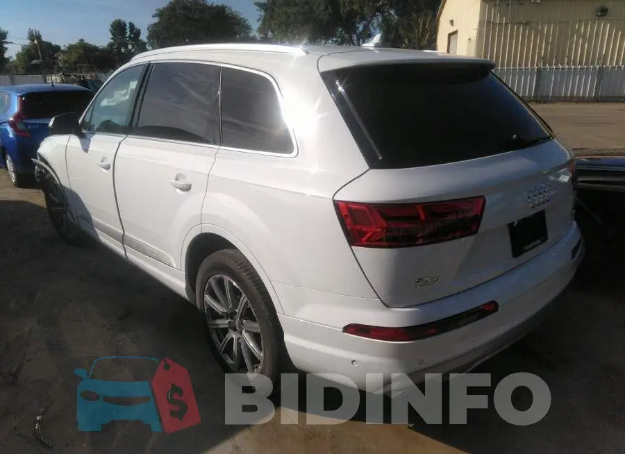 WA1LAAF75KD031691 Photo# 3