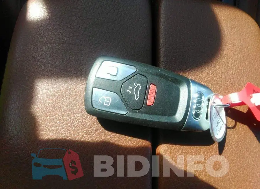 WA1LAAF75KD031691 Photo# 11