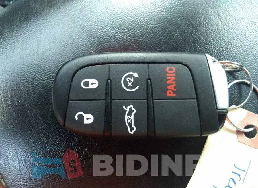 2C3CDXCT8KH729883 Photo# 11