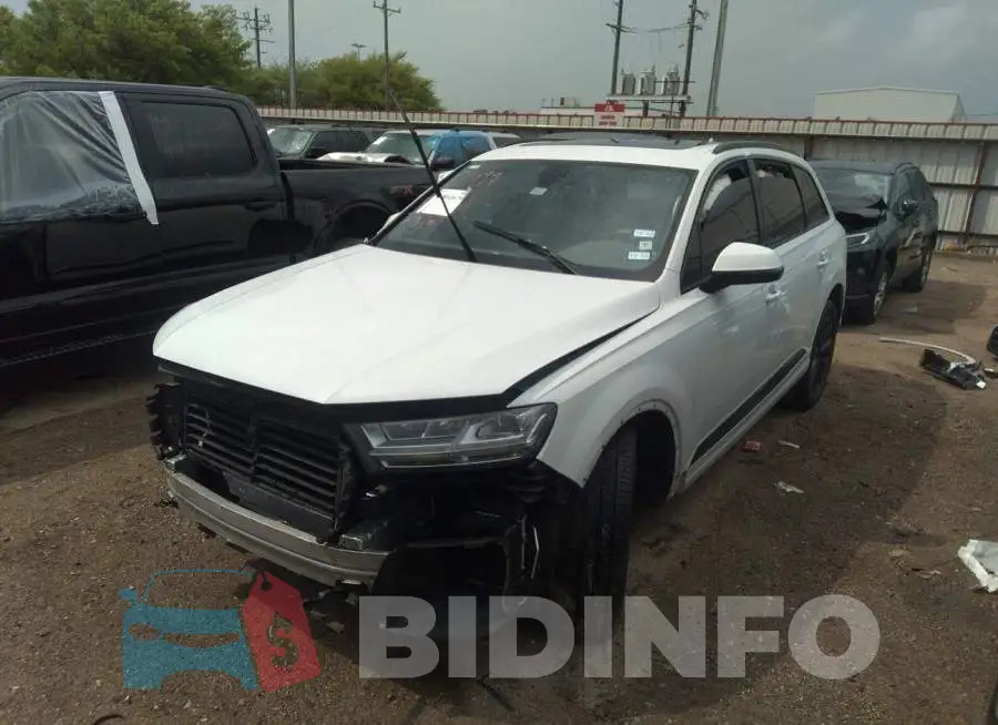 WA1LAAF73KD011732 Photo# 2