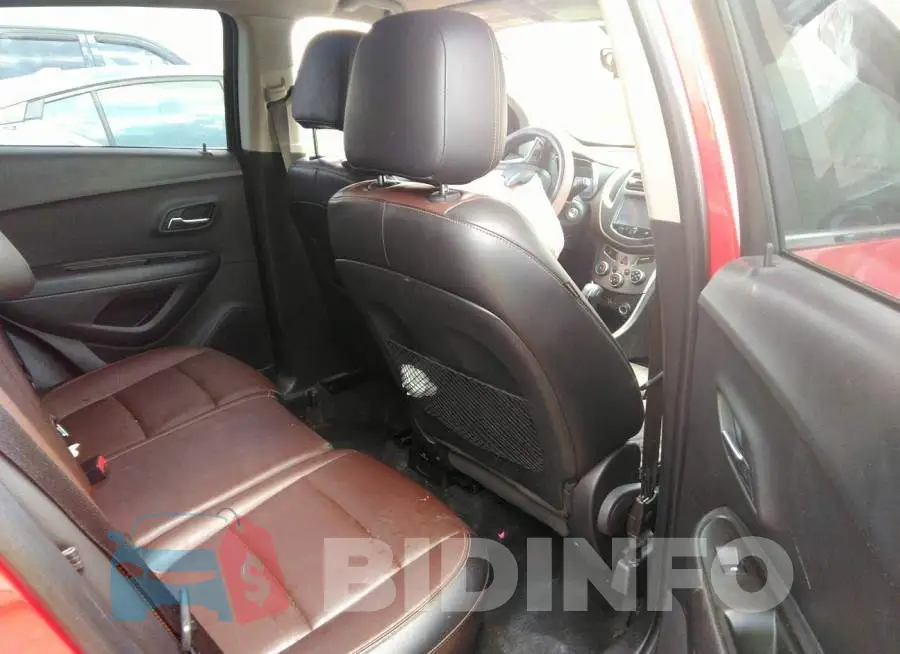 KL7CJNSB2FB056585 Photo# 8