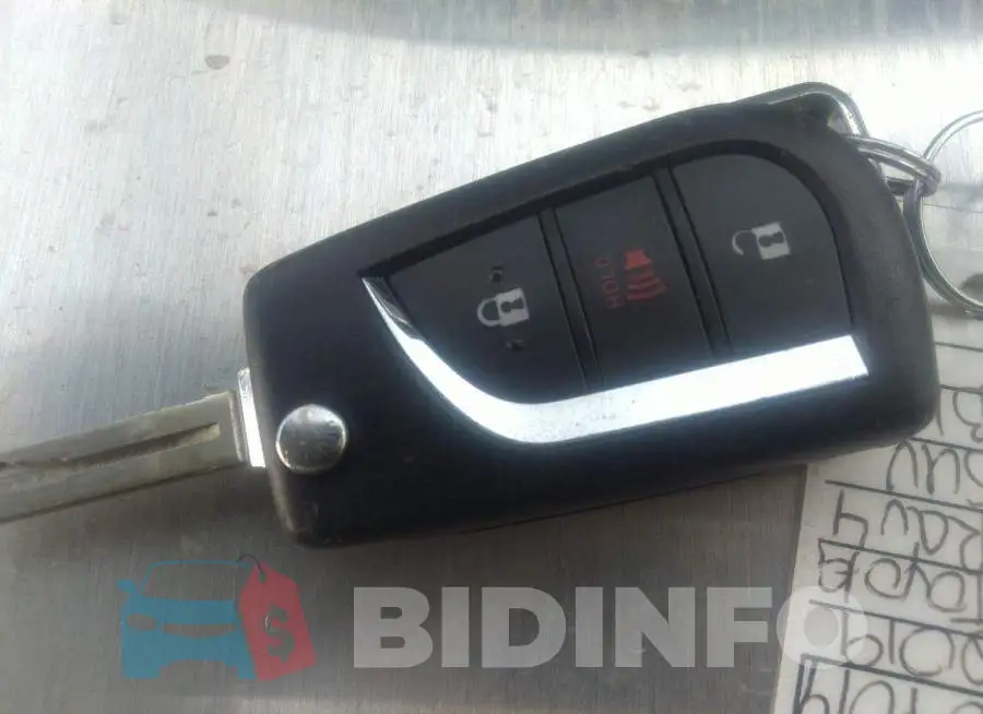 2T3MWRFV8KW027422 Photo# 11