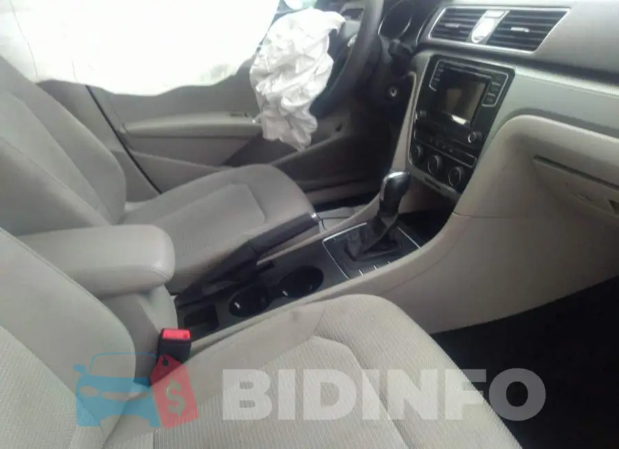 1VWAS7A33GC024475 Photo# 5