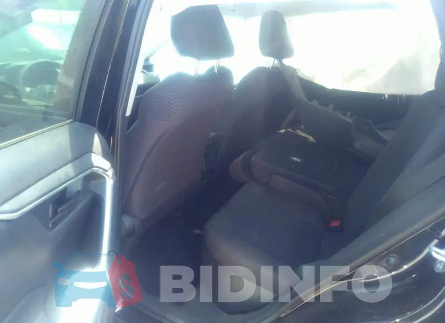 2T3MWRFV8KW027422 Photo# 8