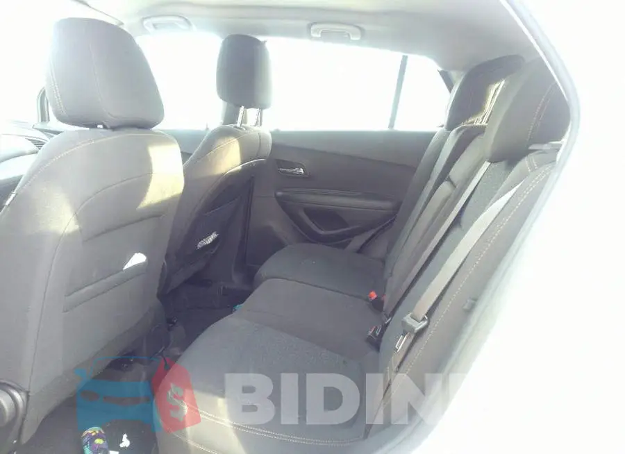 KL7CJNSB4MB354343 Photo# 8