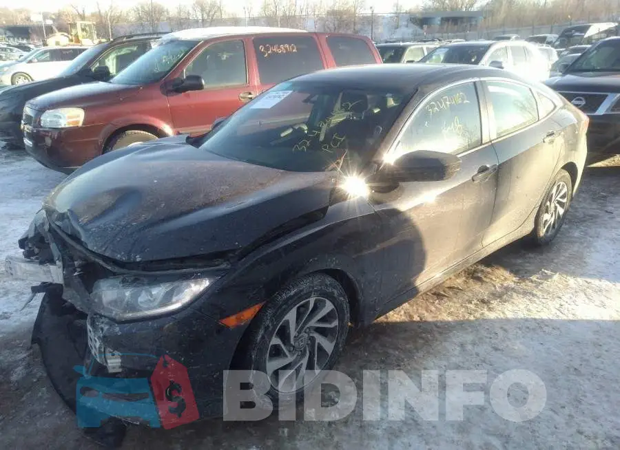 19XFC2F77HE011761 Photo# 2