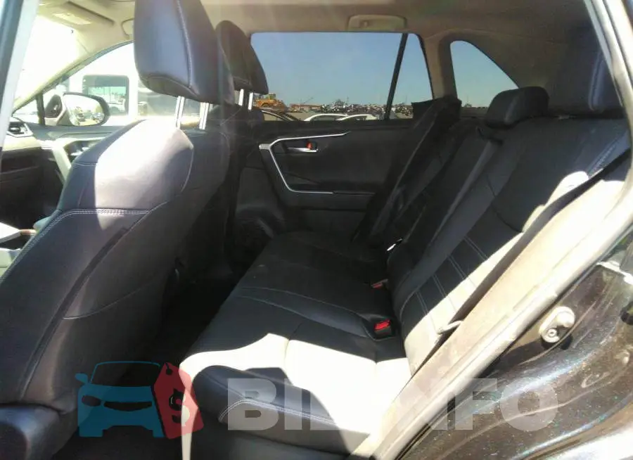 JTMDWRFV5KD517782 Photo# 8
