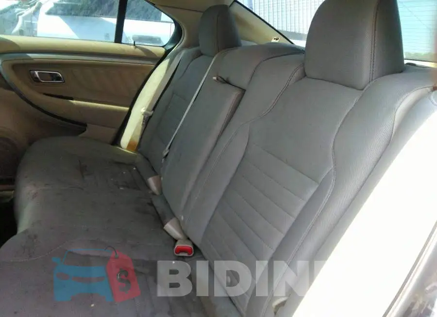 1FAHP2D86HG145286 Photo# 8