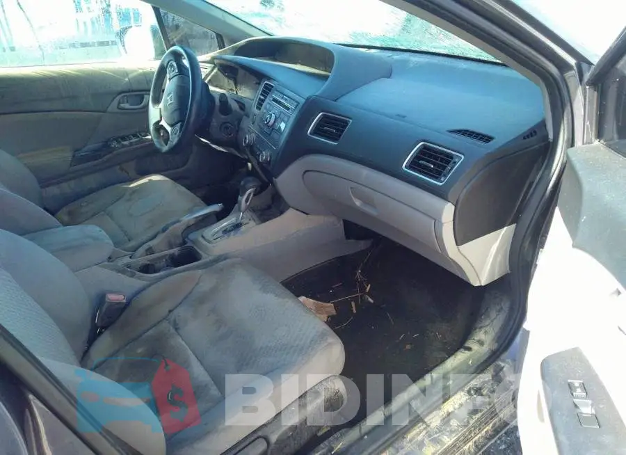 19XFB2F50FE097932 Photo# 5