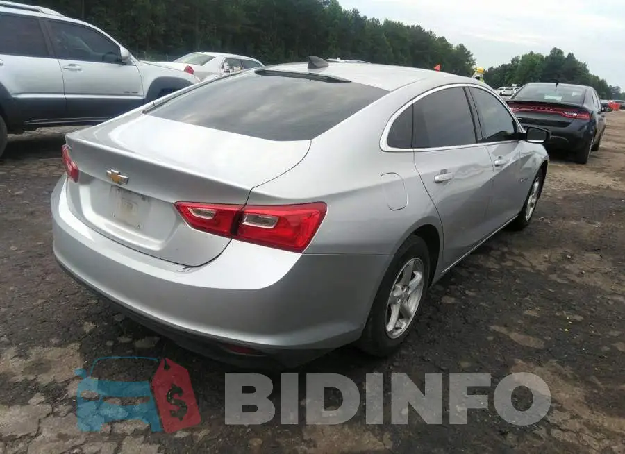 1G1ZB5ST0HF101370 Photo# 4