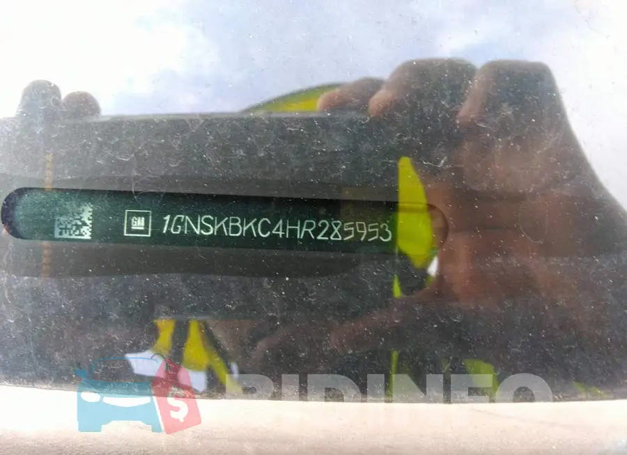 1GNSKBKC4HR285953 Photo# 9