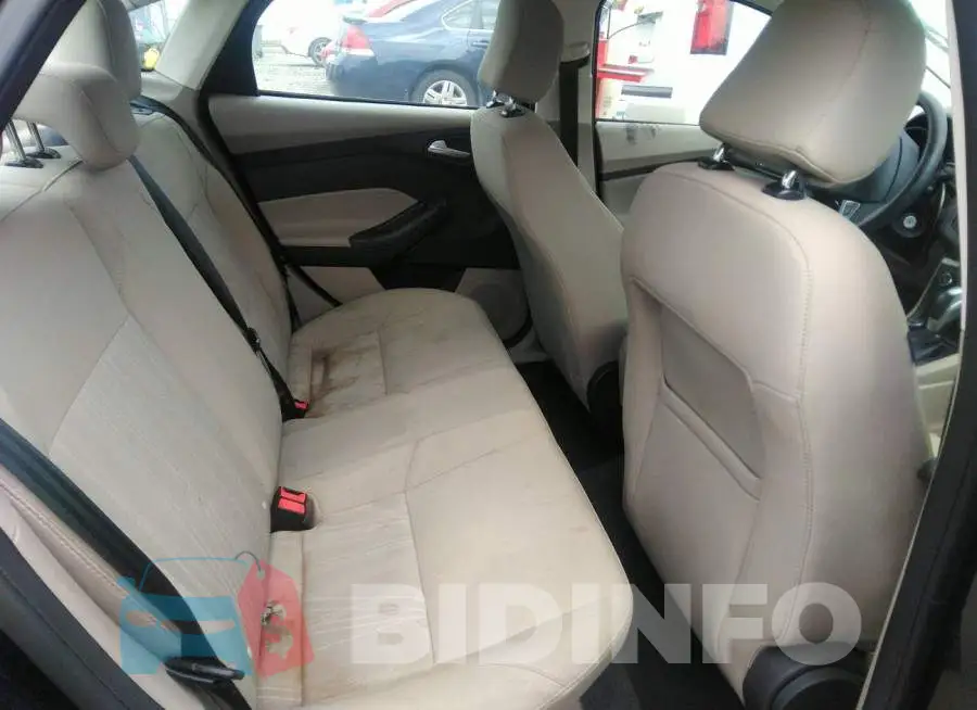 1FADP3F26FL365674 Photo# 8