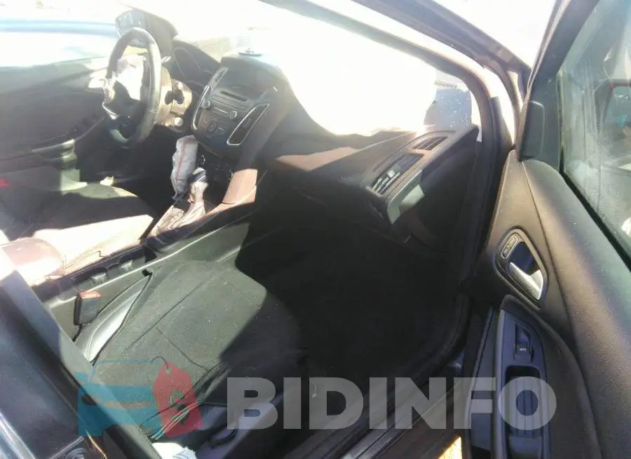 1FADP3F26FL302428 Photo# 5