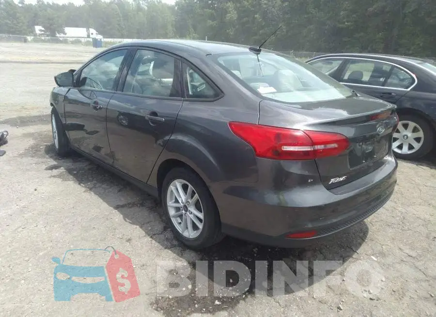 1FADP3F23JL237417 Photo# 3
