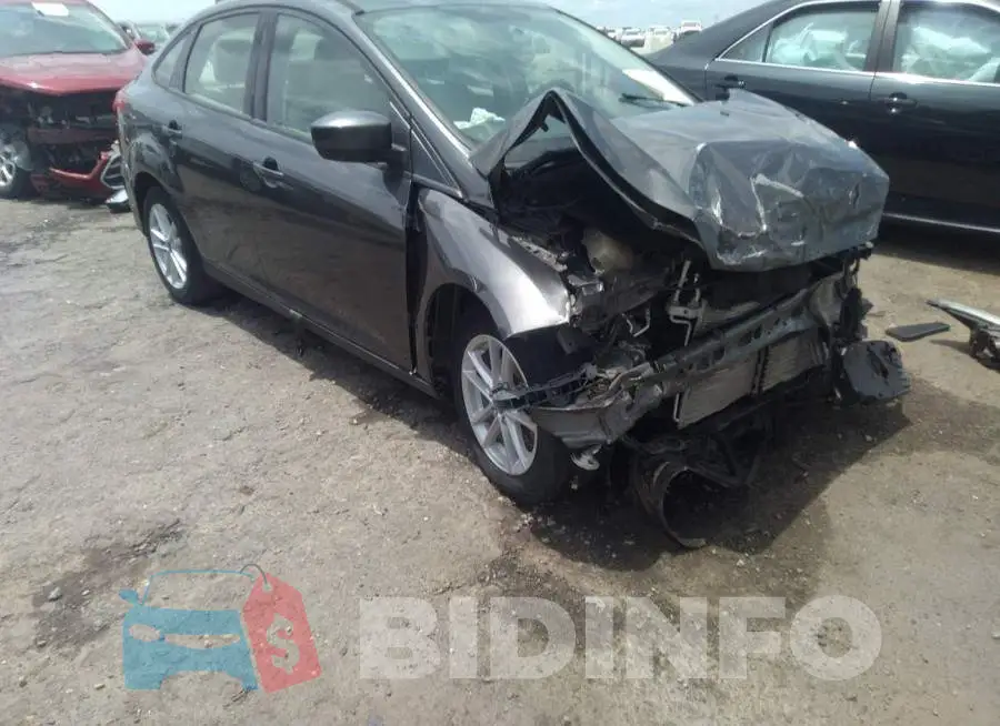 1FADP3F23JL237417 Photo# 1