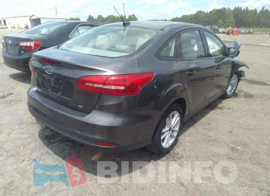 1FADP3F23JL237417 Photo# 4