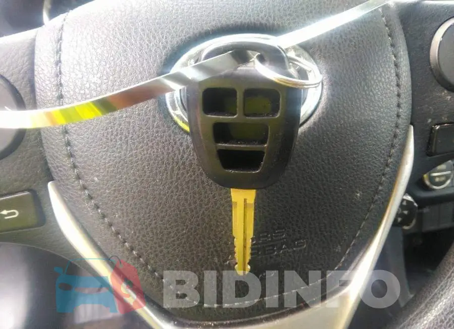 2T1BURHE5FC310211 Photo# 11
