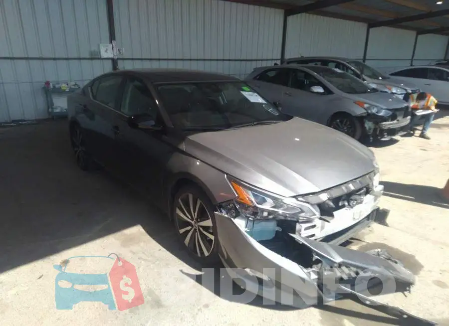 1N4BL4CV8LC250142 Photo# 1