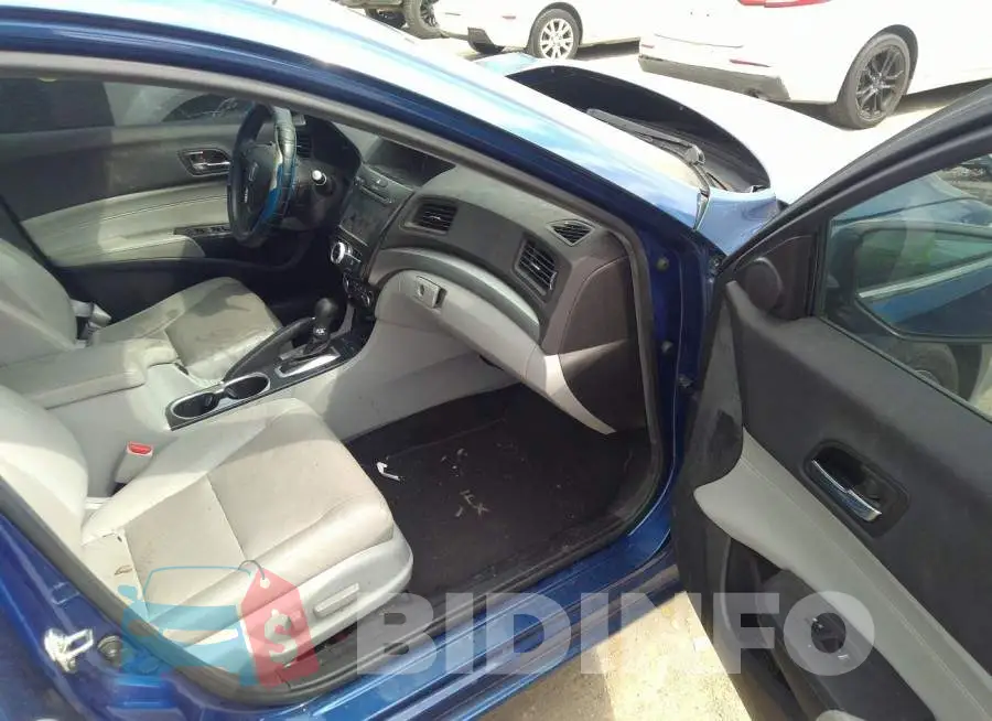 19UDE2F75GA018289 Photo# 5