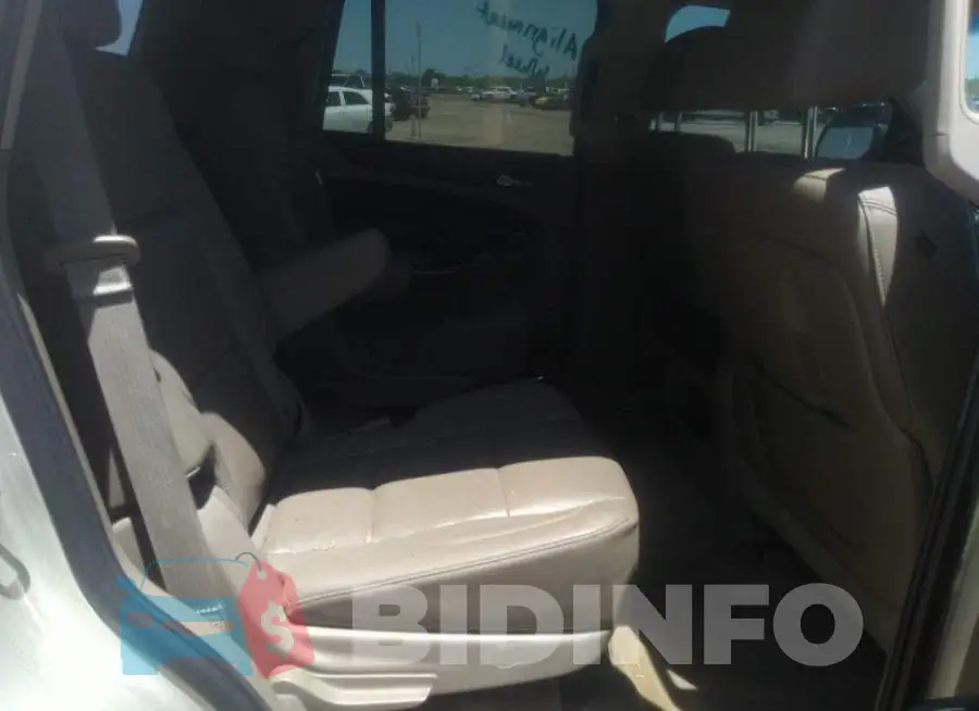 1GNSCCKC7FR243051 Photo# 8