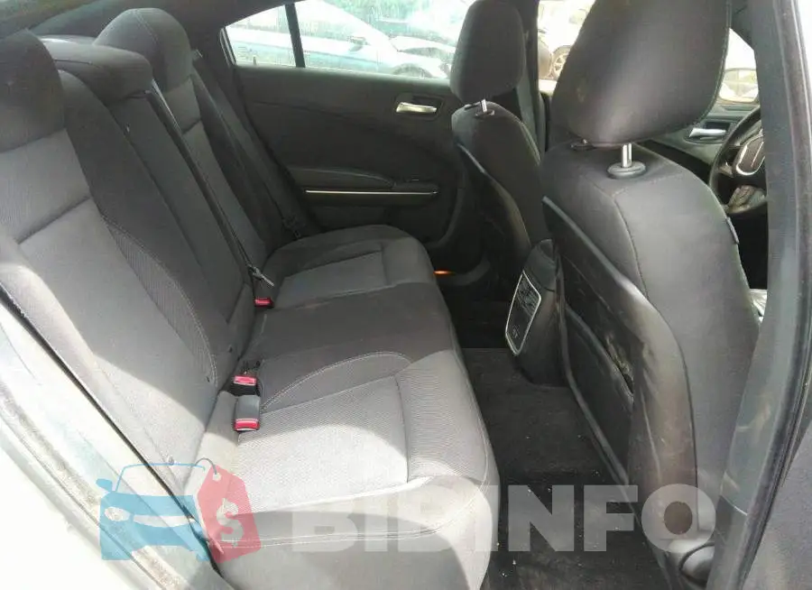 2C3CDXBG1JH173435 Photo# 8