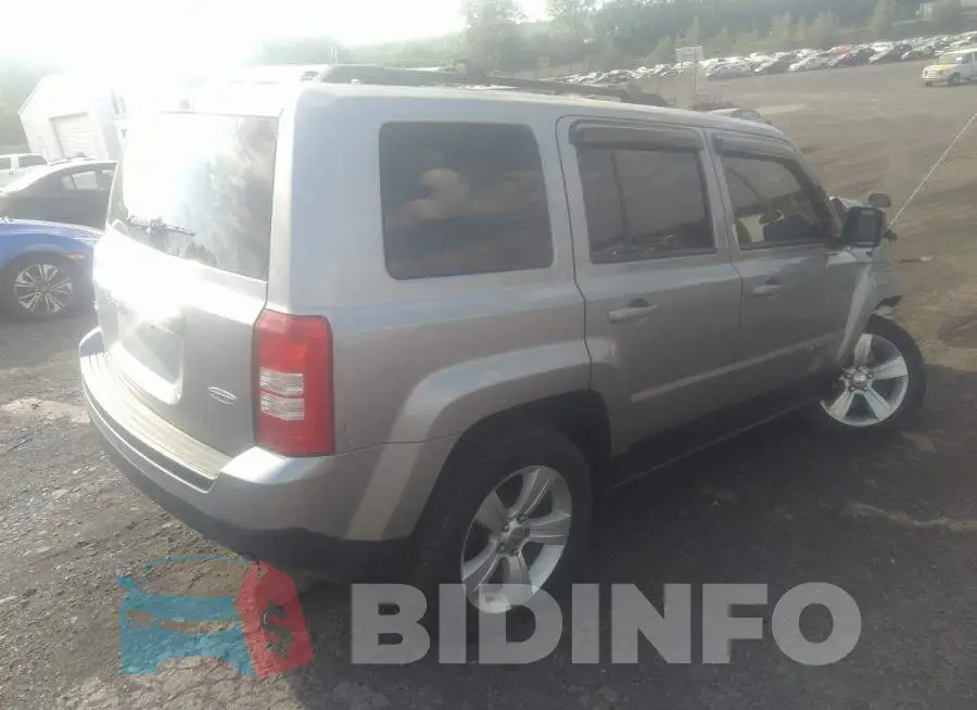 1C4NJRFB4GD663672 Photo# 4