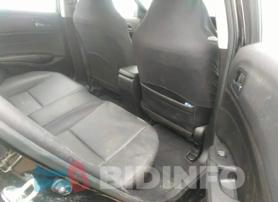 19UDE2F32HA004770 Photo# 8