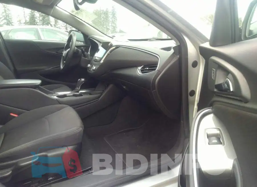 1G1ZD5ST3JF120706 Photo# 5