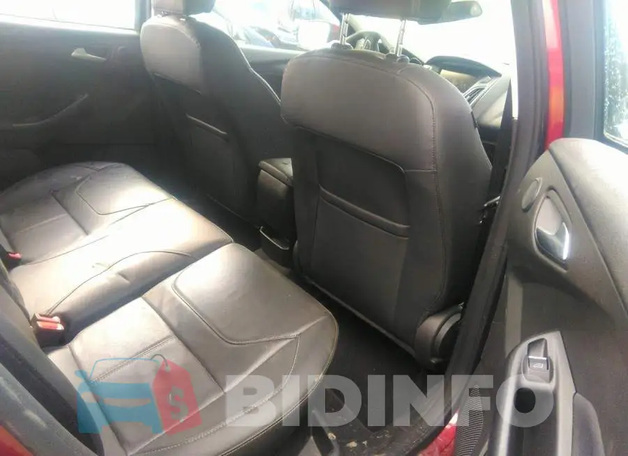 1FADP3N21FL328498 Photo# 8