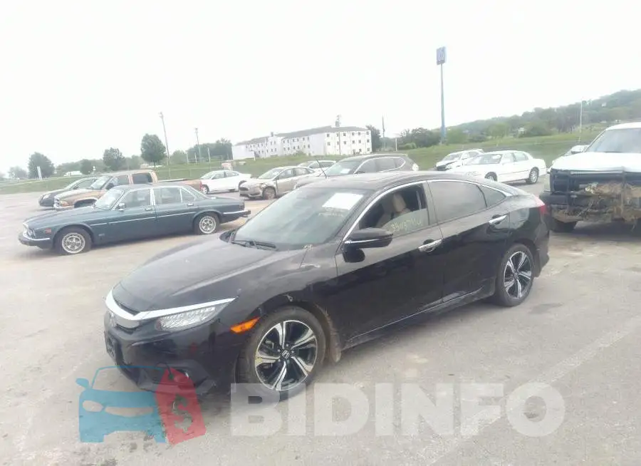 19XFC1F93HE006150 Photo# 2