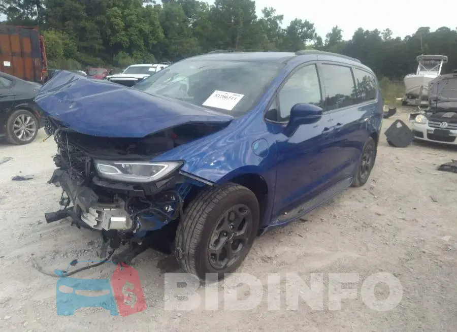 2C4RC1R76MR502138 Photo# 2