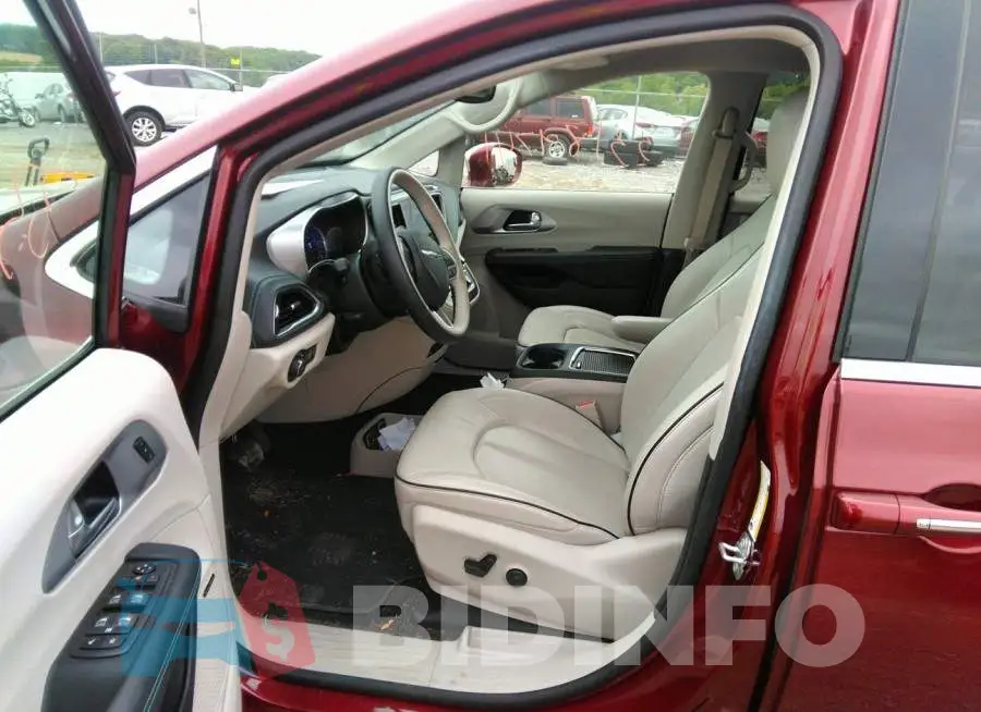 2C4RC1N74LR287735 Photo# 5