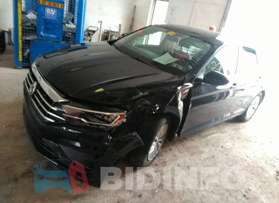 3VWC57BU8LM105472 Photo# 2