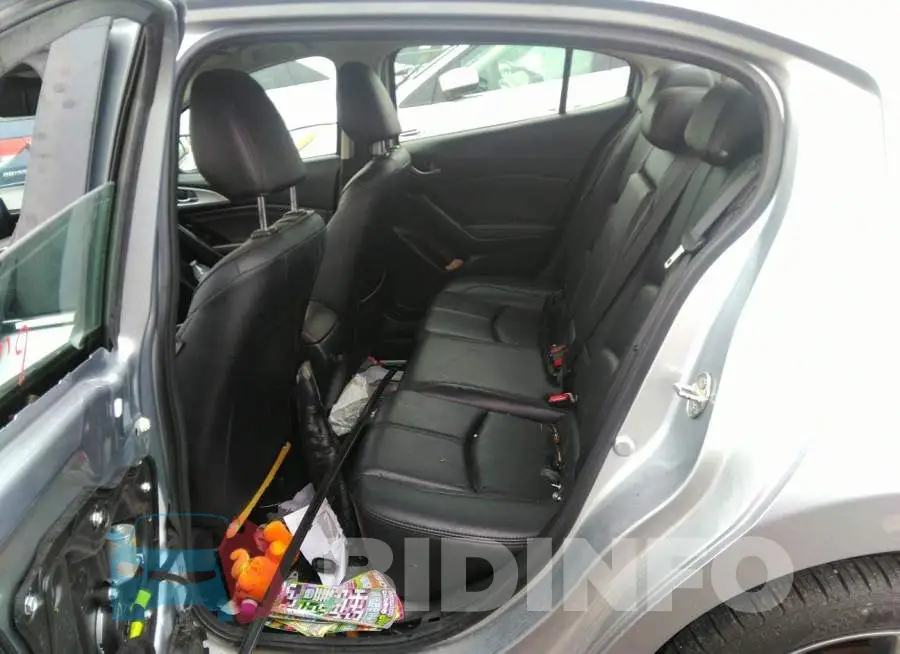 3MZBN1V37JM241424 Photo# 8